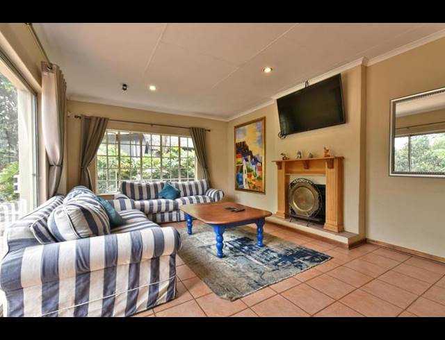 4 BEDROOM HOUSE FOR SALE IN OAKDENE